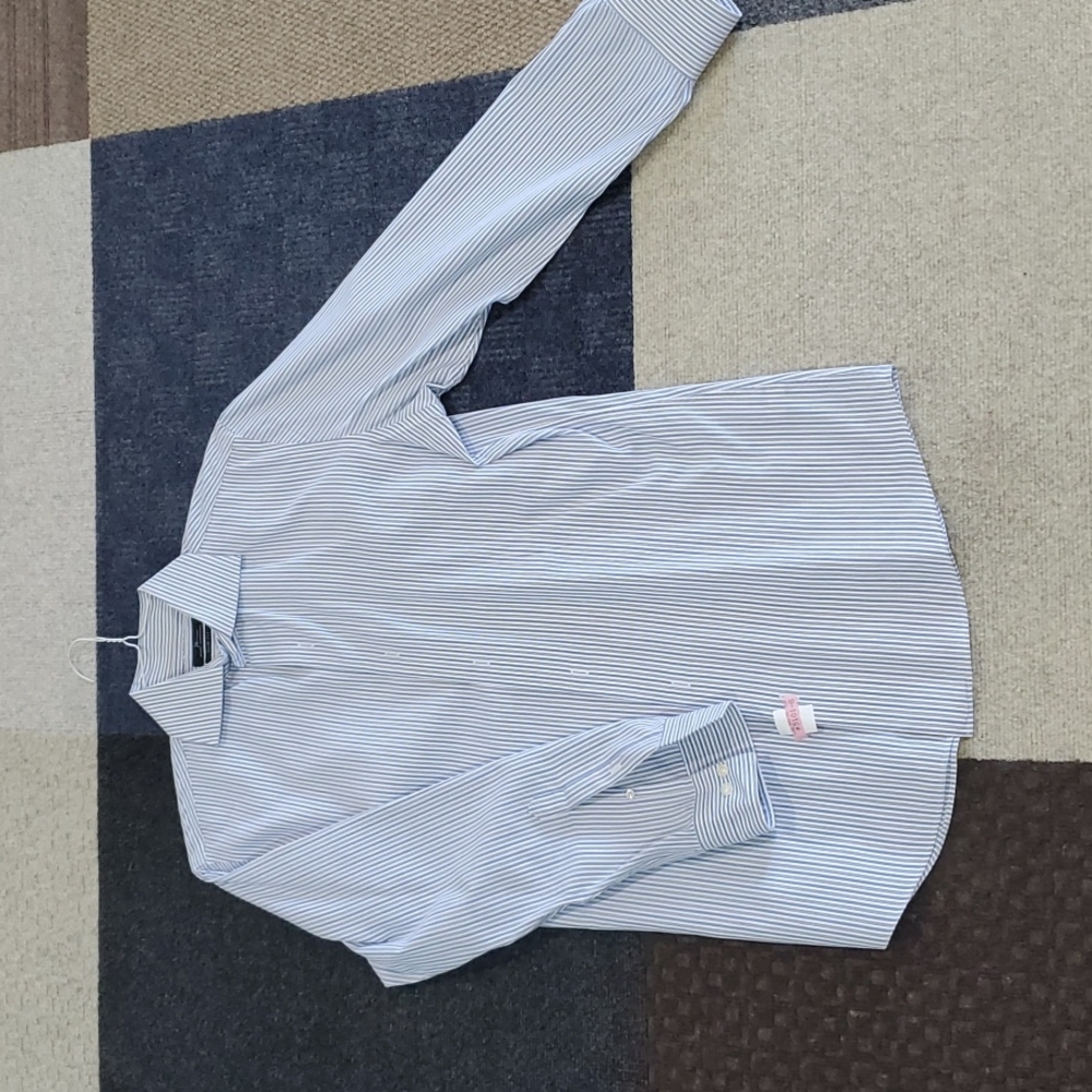 Marc Anthony slim fit shirt